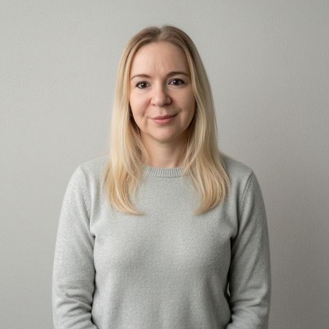 Лана Р
