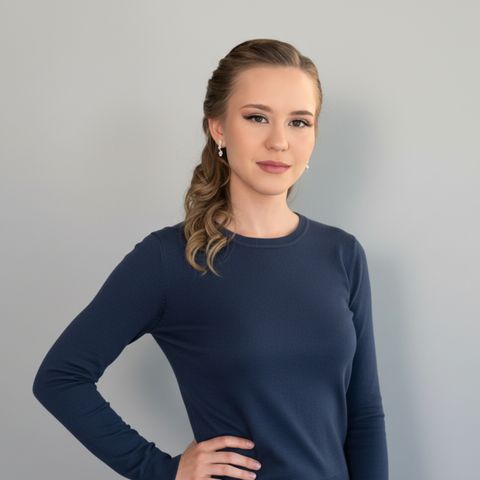 Аполлинария  М