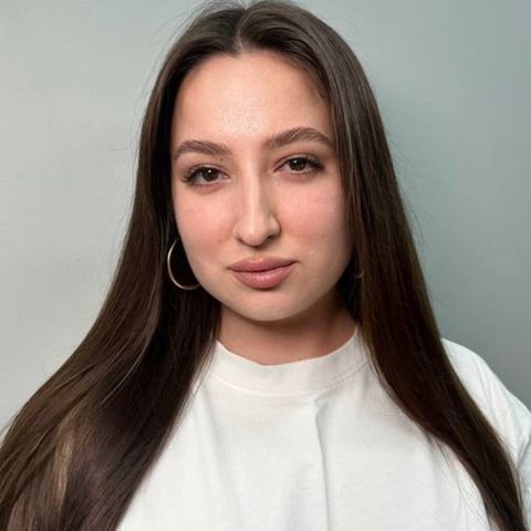 Юлия М