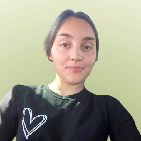 Ева И