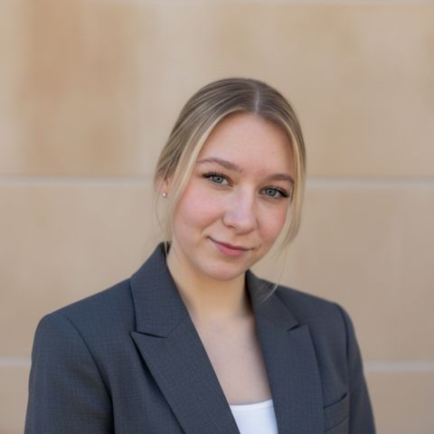 Арина Р