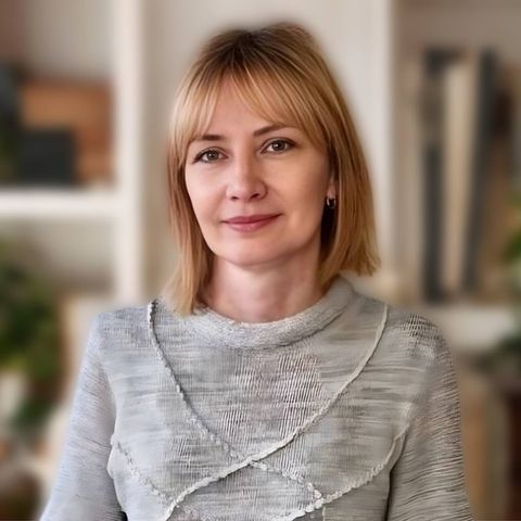 Елена  Л