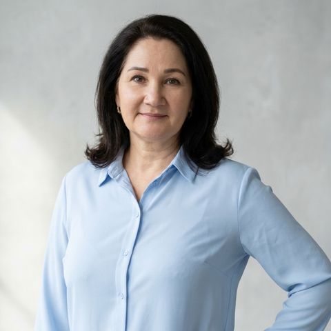 Лариса Юрьевна Р