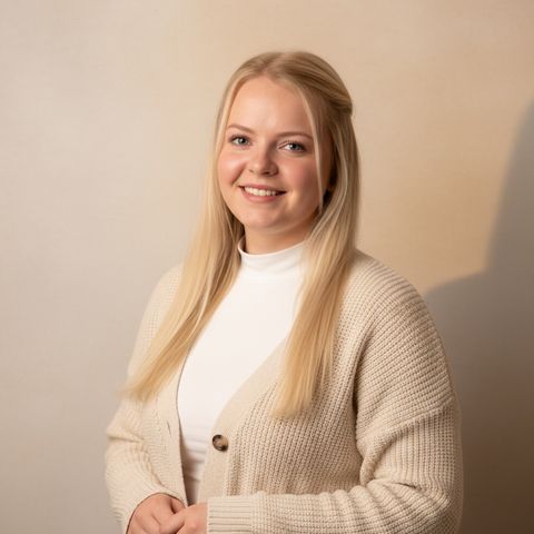 Полина К