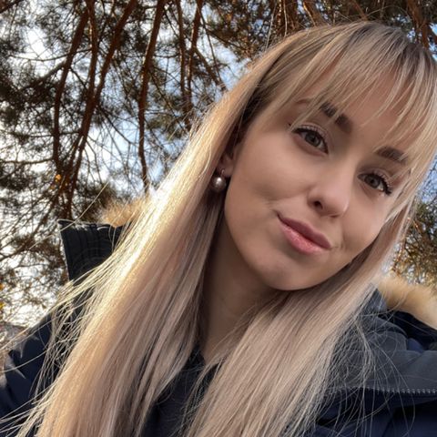 Есения С